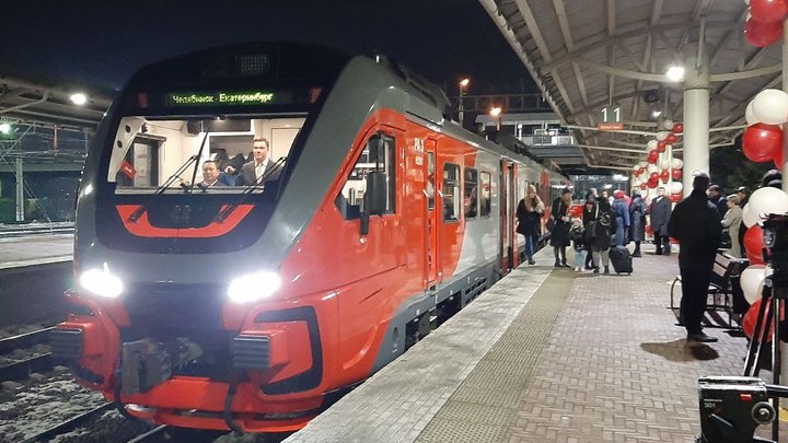 105 челябинцев первыми отправились в Екатеринбург на Орлане