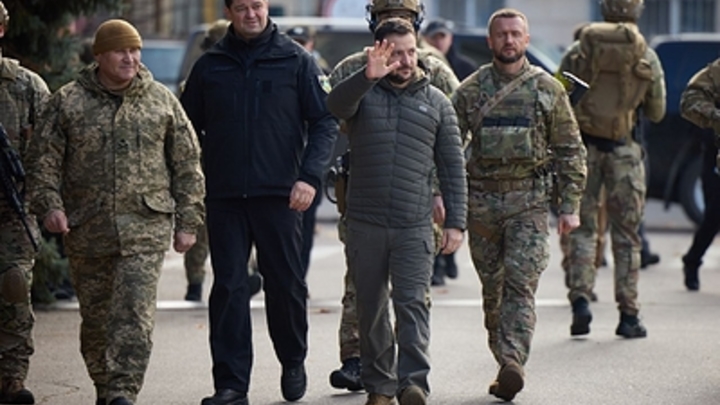 Зеленский подписал закон в интересах политиков-олигархов