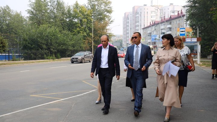Шумков назвал главную дорогу Кургана кривой и узкой
