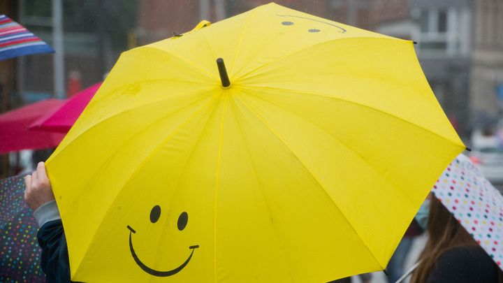 На Краснодар надвигается сильный дождь с грозой и градом