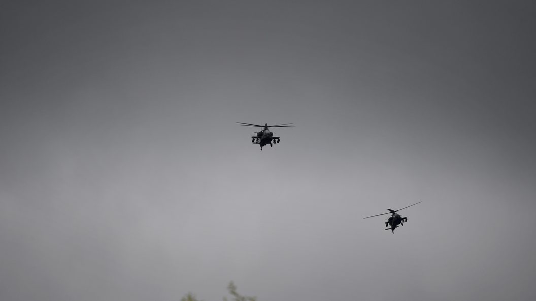 США на вертолетах вытащили главарей ИГ из-под удара России США на вертолетах вытащили главарей ИГ из-под удара России