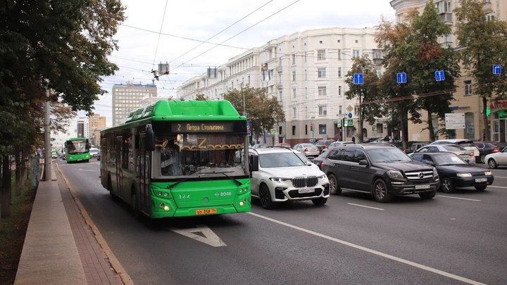 Популярный челябинский автобус пять дней будет ходить не по своему маршруту