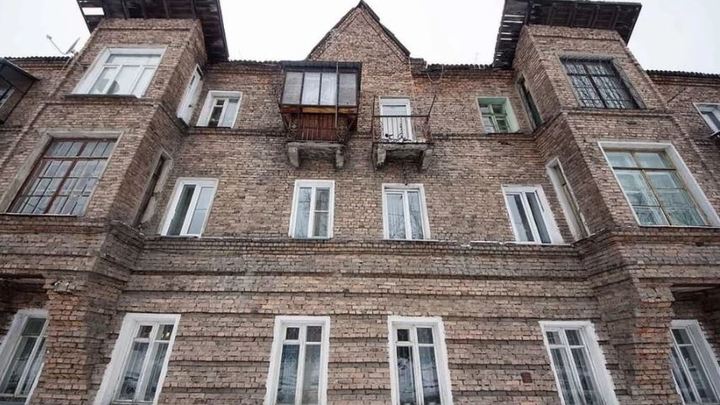 Жильцы довольны, общественники в шоке: немецкий квартал в Челябинске снесут