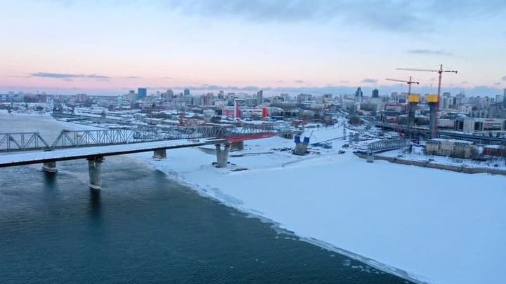 Новые пролёты четвёртого моста надвинули в Новосибирске