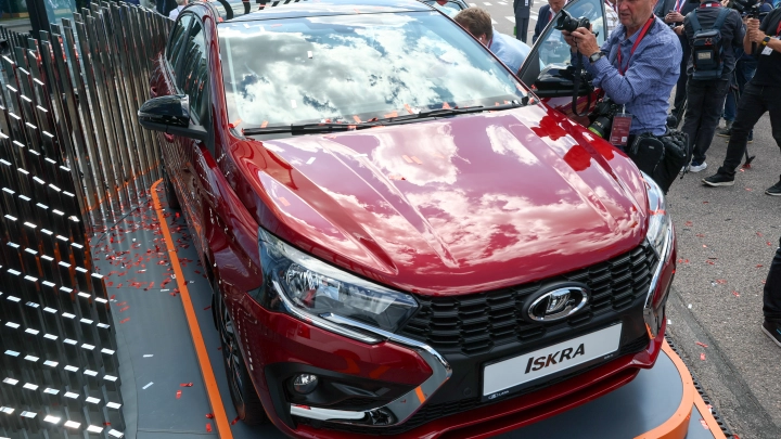 Производит впечатление: эксперт оценил плюсы и минусы новой Lada Iskra