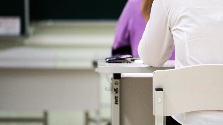 В школы России вернут оценки за поведение, но пока не во все