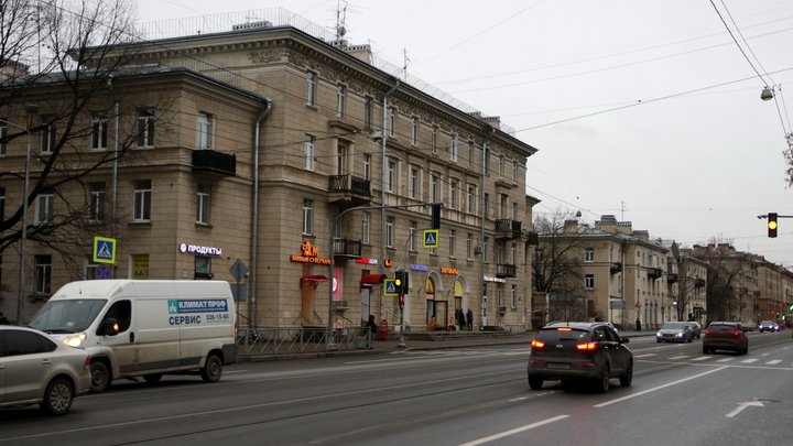 Мэр Новосибирска возмутился из-за двойного забора на Кавалерийской