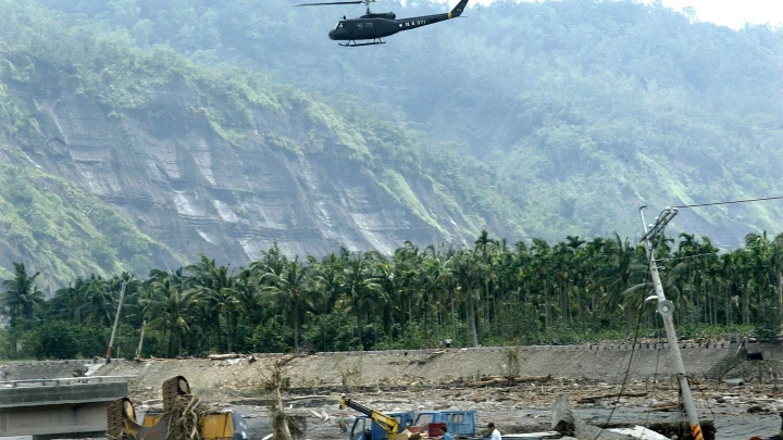 Китай строит крепость на случай конца света. Ничего подобного мир не видел