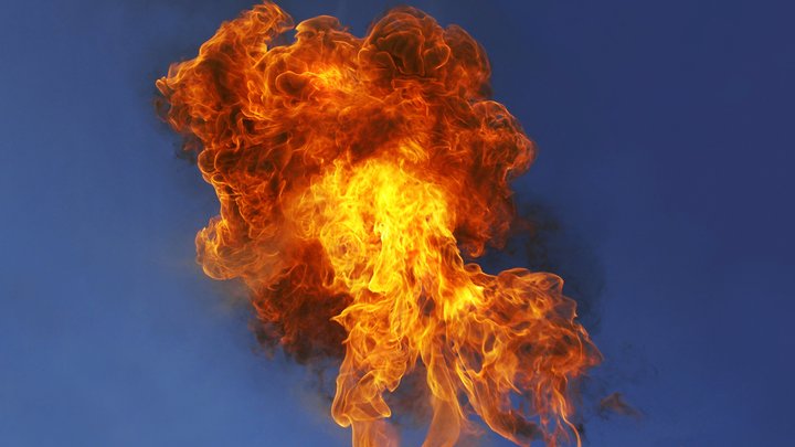 Украинцев огнём гонят из Ирландии. Один центр для беженцев уже сожжён