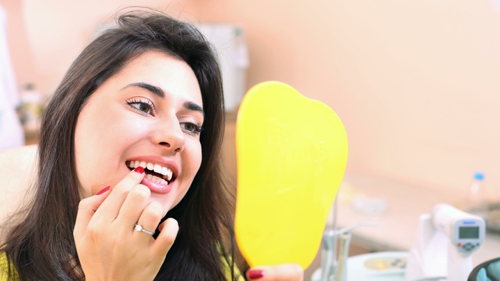 Остаться без зубов может любой. Стоматолог назвал типичные ошибки