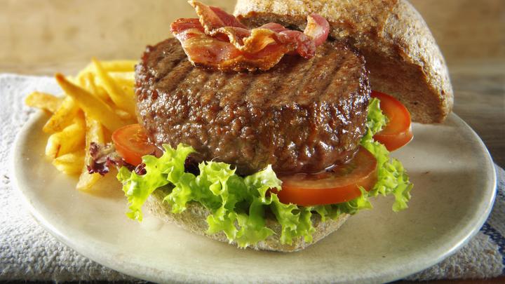 Как не попасть в группу риска: Диетолог рассказал о причинах высокого холестерина