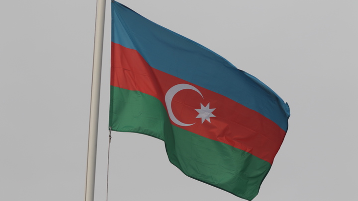 Азербайджан наотрез отказался разговаривать с порочным олигархом в Карабахе