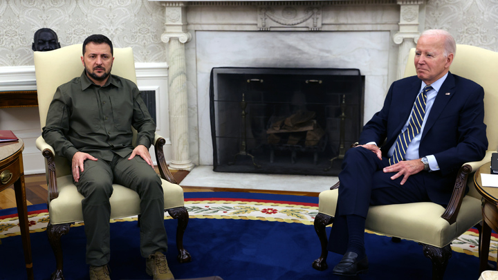 МК: пресс-конференция Зеленского и Байдена закончился криками