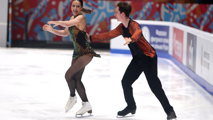 Скандал на турнире по фигурному катанию. Болельщиков остановили из-за плаката: Триггером оказалось слово Белгород