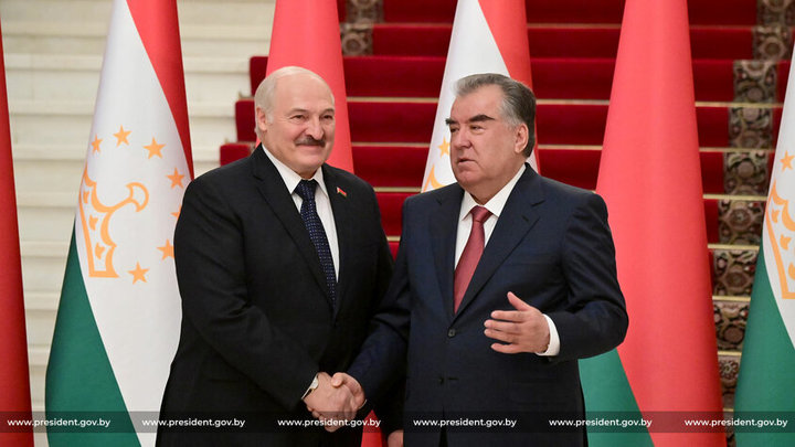 Лукашенко изумился интерьерами дворца Рахмона