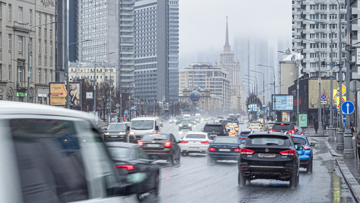 На майские праздники челябинцы выбирают Москву