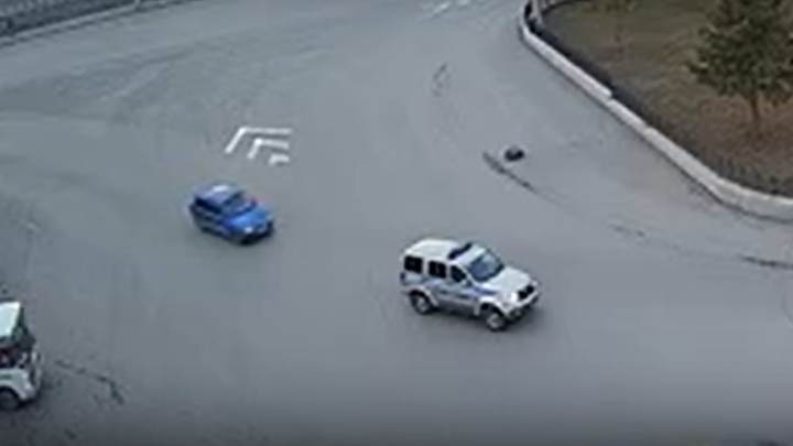 Авария с машиной полиции в Кургане попала на видео