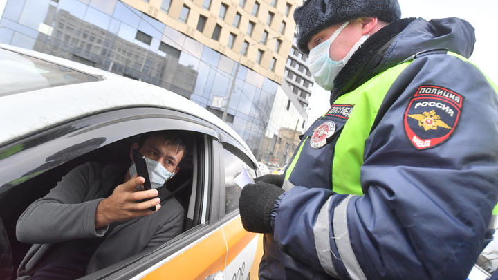 В Москве с помощью видеокамер 600 тысяч водителей оштрафовали за разговоры по телефону за рулем