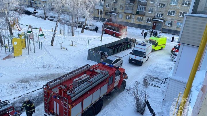 Погибла 19-летняя студентка: подробности пожара на улице Объединения в Новосибирске