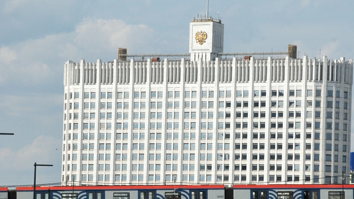 Масочный режим ввели в Доме правительства России из-за сезонной заболеваемости