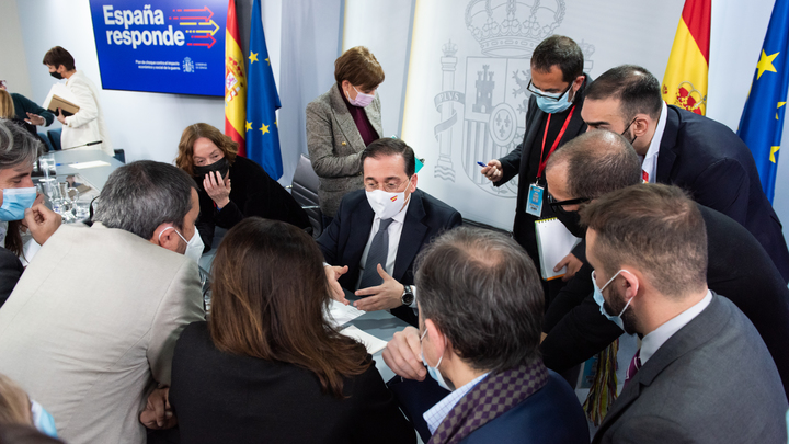 Новые санкции против России в апреле 2022: импорт угля и транзакции с ВТБ