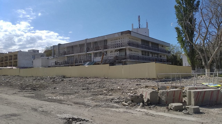 В Анапе снесли 12-этажный самострой, возведенный 9 лет назад