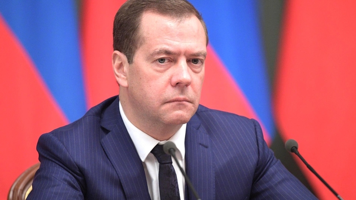 Непотопляемый Мединский: Медведев попросил оставить на посту министра культуры
