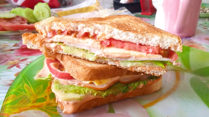 Можно есть после шести? Миф о вреде позднего ужина опровергнут