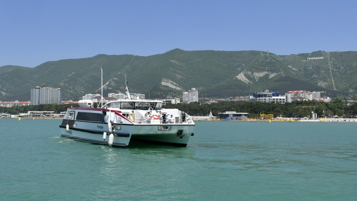 Из Геленджика в Новороссийск, Сочи и Сухум с 1 мая начнёт плавать катамаран