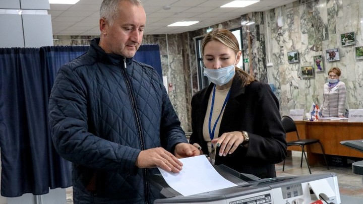 Референдумы о вхождении Донбасса в Россию уже начались. С Камчатки