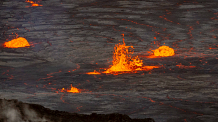 Раскалённая лава в океане и выжженный город: Гавайи охватил огненный апокалипсис