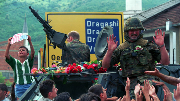 Мирных уничтожали, Европа поддакивала. Круг замкнулся - за всем этим стоит один человек