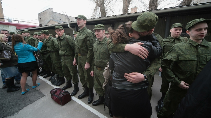 Срочники останутся в России: Минобороны поставило точку на слухах о весеннем призыве