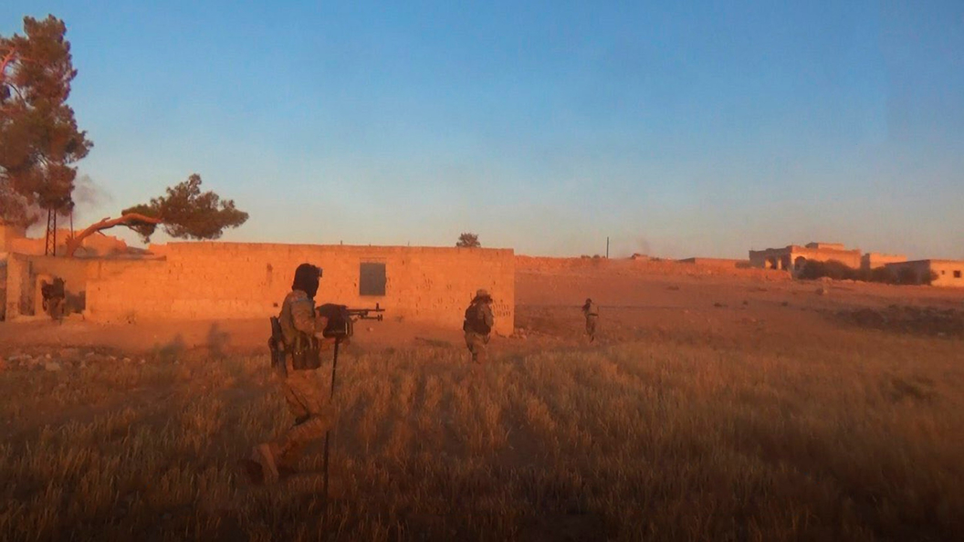 Войска САР готовятся к штурму вновь осажденного последнего оплота ИГ