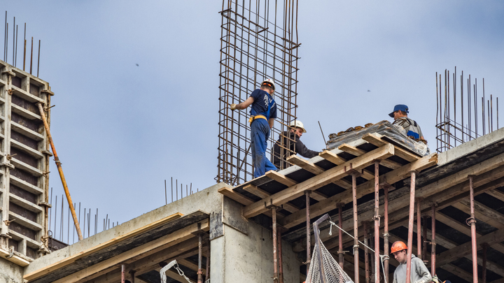 В Сочи застройщик обманул 17 человек почти на 28 миллионов рублей