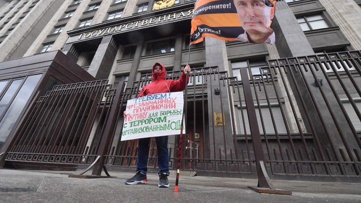 14-летнего подростка из Иванова включили в список террористов и экстремистов
