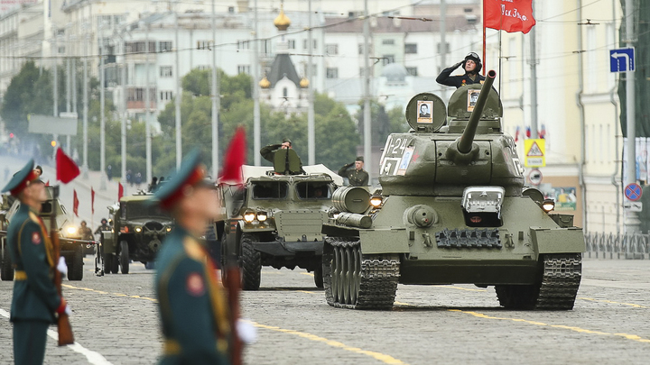 Перекрытие улиц 9 мая 2021 года в Екатеринбурге: как будет ходить общественный транспорт