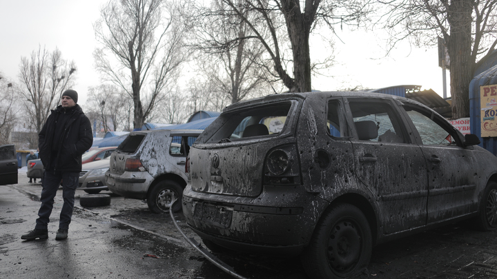 В Донецке сгорела маршрутка с людьми