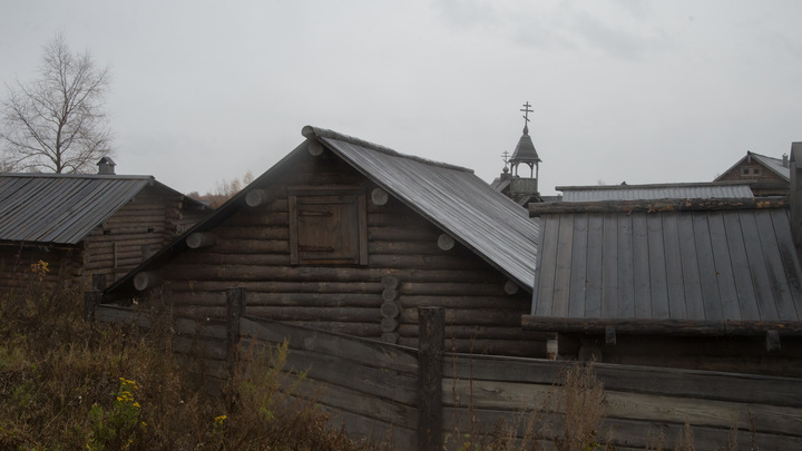 Пандемия уходит в Сибирь? Коронавирусу сдались чиновники за Уралом