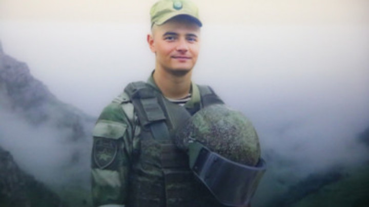 В Бердске открыли мемориальный комплекс в память о погибшем на Украине военном