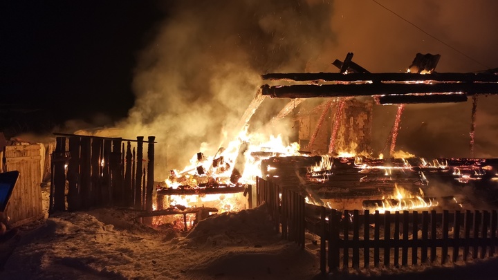 В деревне Нармочь Гусь-Хрустального района в пожаре погибли мужчина и женщина