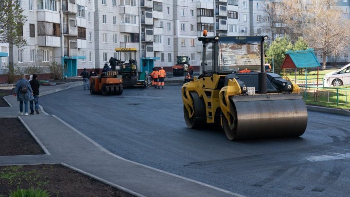 Мэр Кемерова Илья Середюк отчитался о ходе ремонта дворов