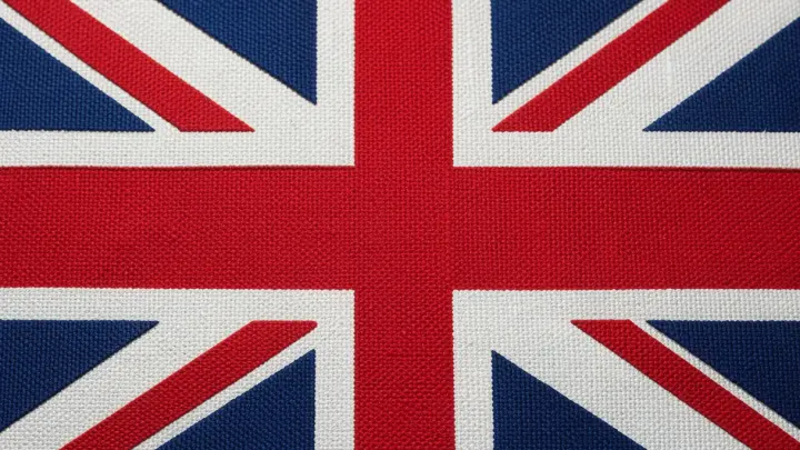 Британцы не верят властям, что их проблемы — из-за русских