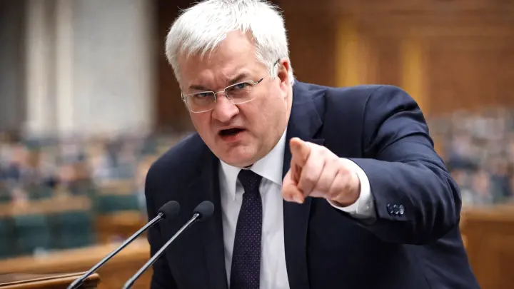 Глава МИД Украины Сибига попросил Польшу уважать солдат ВСУ