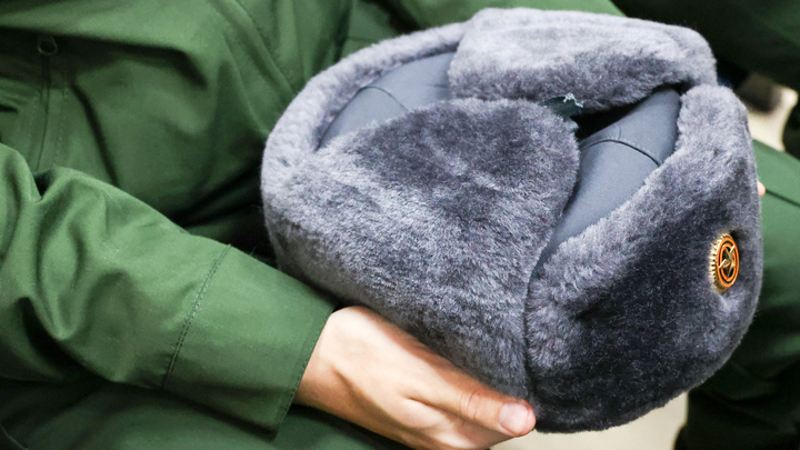 На каком основании!?: Мигранты пытались отбить своих в военкомате