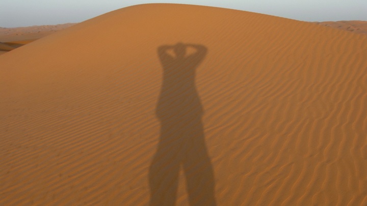 Мужчин одели в кружева. Русские не сдержали гомерического смеха