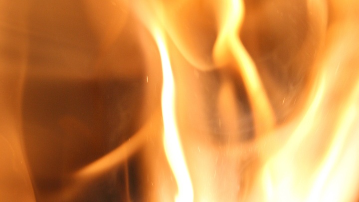 Мне всё равно терять нечего: Мать ветерана Чечни пригрозила самоуничтожением возле мэрии Омска