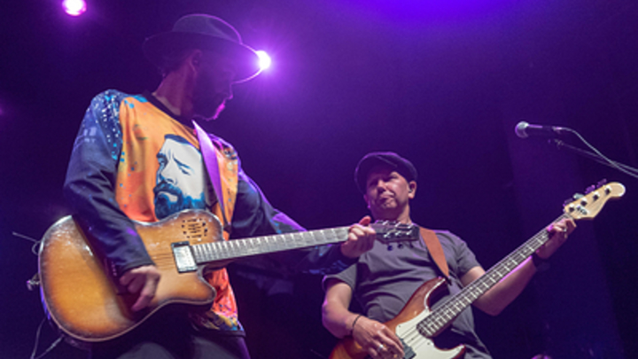 Серёга говорит: Uma2rman удивила матерной песней. Кристовский признался, чего он боится