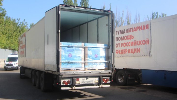 Шьют теплые вещи и собирают продукты: жители Кубани объединились для помощи фронту