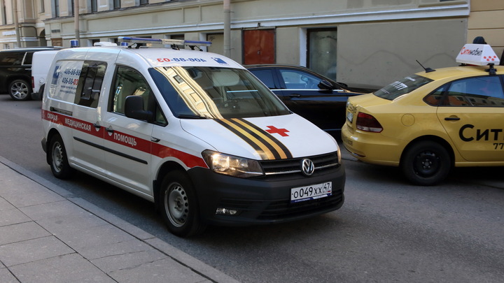 Требует правды по-крупному: Раскрыты мотивы доставщика еды, захватившего заложников